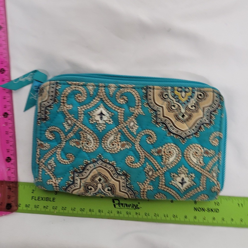 Vera Bradley Teal Lagoon Paisley Quilted Cotton Zip Around Accordion Wallet